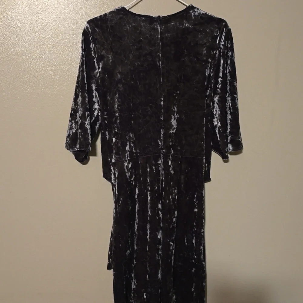 Zara Women’s Green Gray Velvet Crushed Dress Key Hole Size‎ Small - Picture 6 of 6